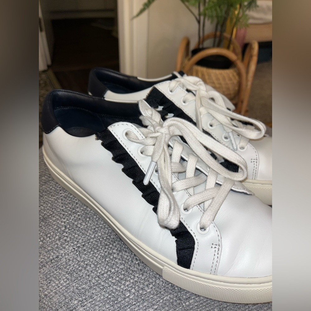 Tory Burch sport ruffle navy leather sneaker size 8